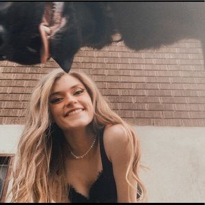 Meet your Posher, Oakley